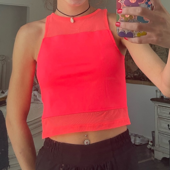 H&M Neon Pink Crop Top - Picture 4 of 4